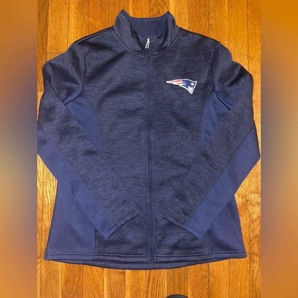 2/$25 NWOT New England Patriots woman’s zip up